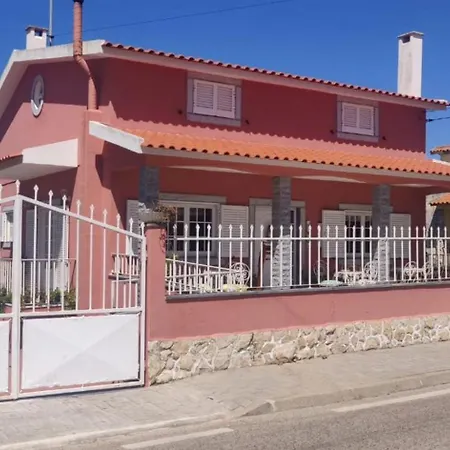 Villa Sao Filipe Baleia